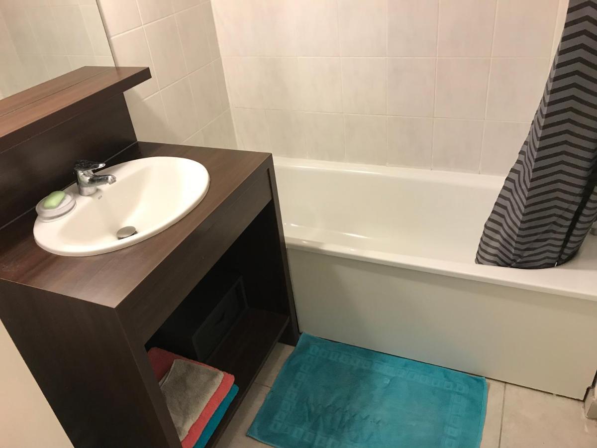 Studio 22M2 Rer Val D'Europe A 150M /Disney-Paris Montévrain Eksteriør bilde